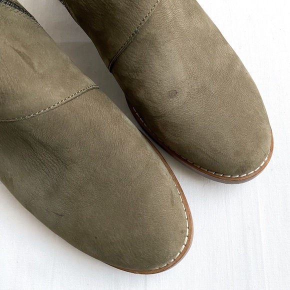 Eileen Fisher Billie Ankle Boots - Picture 6 of 9